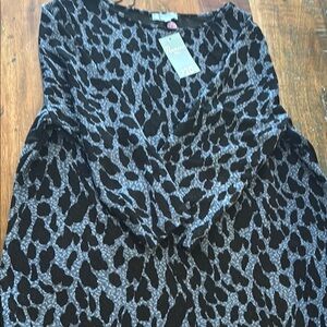 Chic Black and Gray Leopard Print Top 3/4 length sleeves
